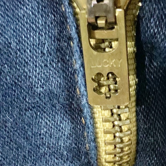 Lucky Brand Dark Wash Charlie Baby Boot Denim Jeans Five Pocket Styling Mid Rise - Picture 8 of 15